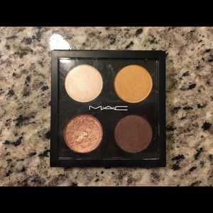Mac Cosmetics devilishly dark palette